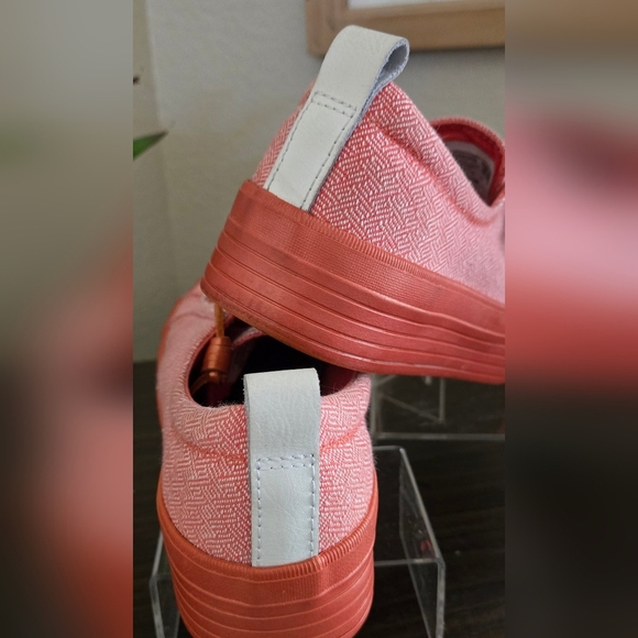 Sperry Women's Crest Vibe Pink Metallic Platform Sneakers STS87004 - Picture 4 of 5